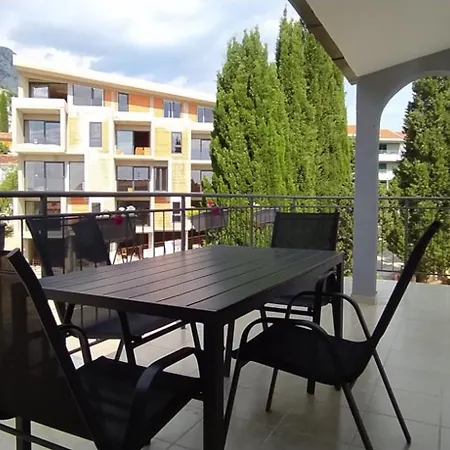 Al-padrinos Apartment *